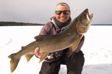 Canada - ice fishing game online